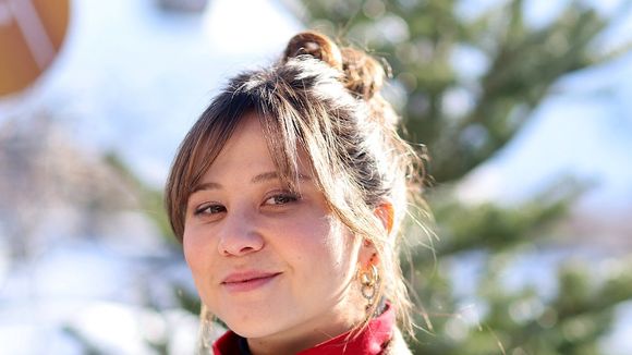 Face aux "gros titres, sensationnalistes", Laura Felpin donne des nouvelles rassurantes de son état de santé après l'annonce de son cancer de la thyroïde