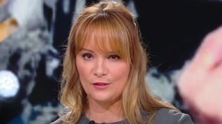 "Merci pour les roses, et merci pour les épines" : Adeline François fait ses adieux à la matinale de BFMTV après 8 saisons