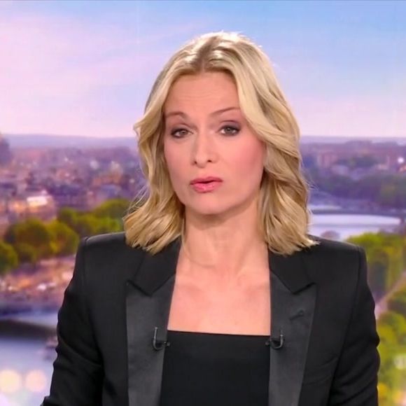 Audrey Crespo-Mara aux commandes du "20 Heures" de TF1.