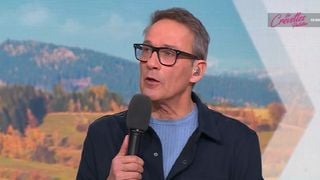 "On fera ce qu'il faut" : Les incendies en Gironde poussent Julien Courbet à ajuster le contenu de "Ça peut vous arriver" à la rentrée