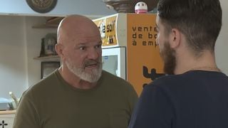 "Cauchemar en cuisine" : Yacine, le fils de Bachir, explique pourquoi il s'est enfui en voyant Philippe Etchebest lors de son premier passage dans son restaurant