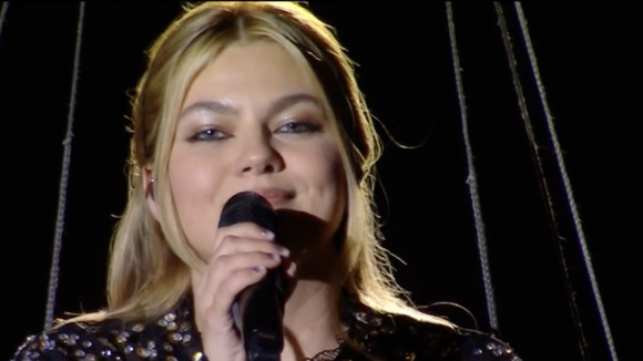 "Maman" : L'histoire déchirante derrière la chanson de Louane pour l'Eurovision 2025