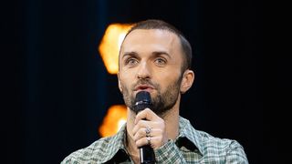 "C'est une pure fake news" : Squeezie dément avoir demandé trop d'argent pour participer à la saison 15 de "Danse avec les stars"