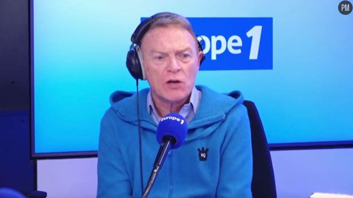 Au bout de 9 ans, j'avais besoin de quelque chose qui m'excitait plus" : Christophe  Hondelatte annonce son départ de l'antenne d'Europe 1 - Puremédias