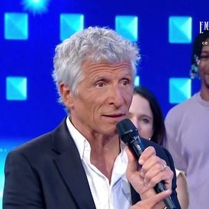 Nagui aux commandes de "N'oubliez pas les paroles" sur France 2.