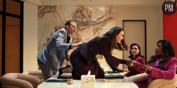 Kim Kardashian, Naomi Watts, Niecy Nash-Betts, Teyana Taylor, Matthew Noszka ainsi que Sarah Paulson et Glenn Close dans "All's Fair"