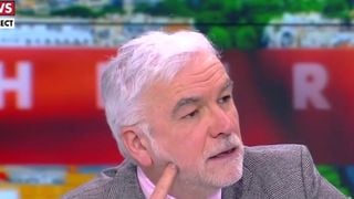 "Des propos susceptibles d’encourager à des comportements discriminatoires" : L'Arcom intervient auprès de CNews après des propos tenus chez Pascal Praud
