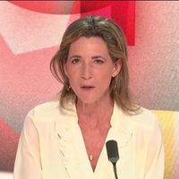 "Je m'en excuse" : Alix Bouilhaguet reconnaît des "formules imprécises et parfois inexactes" lors de son interview avec Manuel Bompard sur France Inter et franceinfo