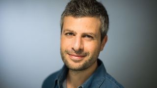 Jonathan Curiel quitte (déjà) France Inter et succède à Régis Ravanas à la direction des radios RTL