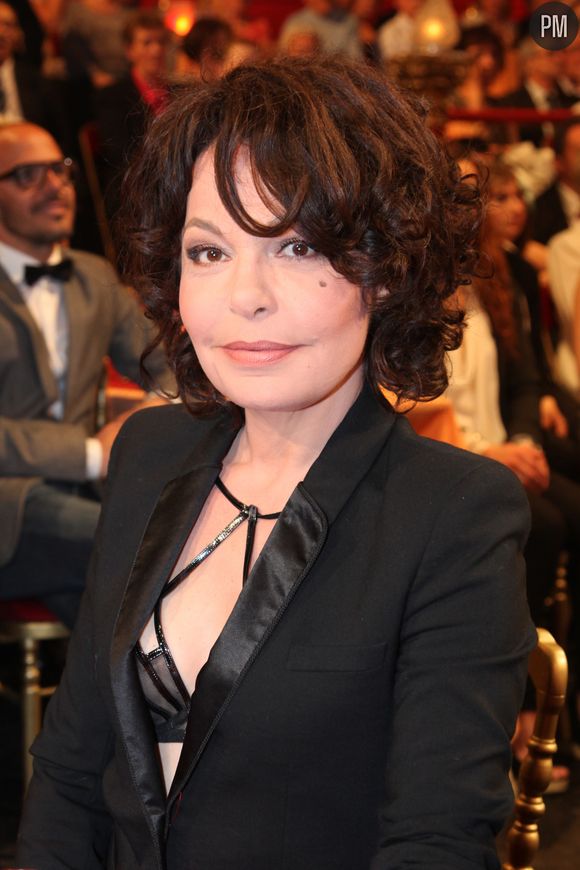 Exclusif - Isabelle Mergault - Enregistrement de l'émission "Le plus grand cabaret du monde", les 6 et 7 mai 2014 et qui sera diffusée le 7 juin 2014.

|Exclusif - Enregistrement de l'émission "Le plus grand cabaret du monde" qui sera diffusée le 7 juin 2014