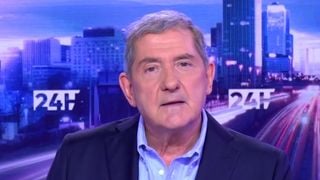 Yves Calvi remplace Laurent Ruquier sur T18