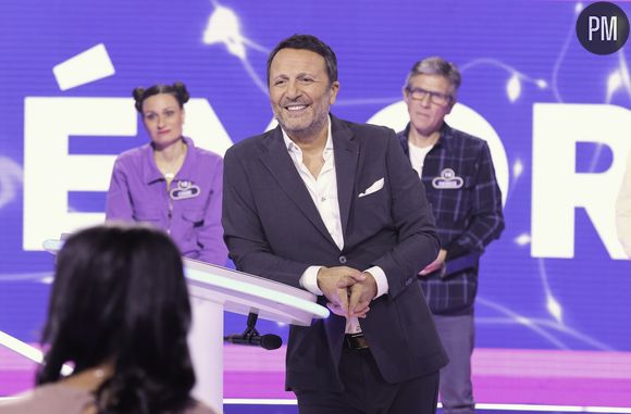 Arthur aux commandes d'un nouveau numéro de son jeu "Le dernier cercle" hier sur TF1.