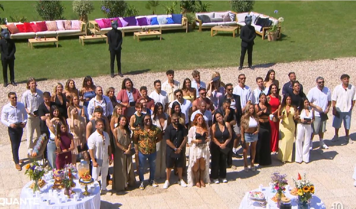 "Les Cinquante" : W9 annonce une saison All Stars de sa télé-réalité