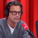 "Même les mouettes regardaient l'objectif" : Bertrand Chameroy se paye la Une de "Paris Match" avec Jordan Bardella et sa compagne