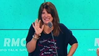 "Vous sentez encore l'alcool" : Vincent Moscato débarque en gueule de bois sur RMC, Estelle Denis aussi gênée qu'amusée