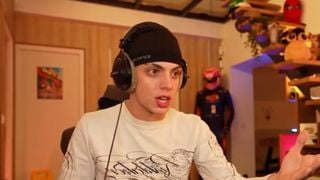"Jusqu'à 500.000 euros par mois" : Anyme dévoile ses "énormes" revenus sur Twitch