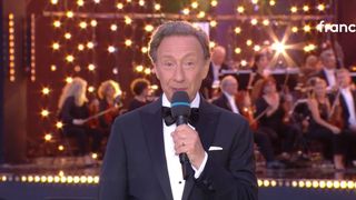 Xếp hạng: Được lên lịch vào phút chót trên France 2, buổi tối tưởng nhớ Thierry Ardisson có thành công hơn phiên bản thứ hai của "L'humour à la plage" trên TF1 không? - Puremédias