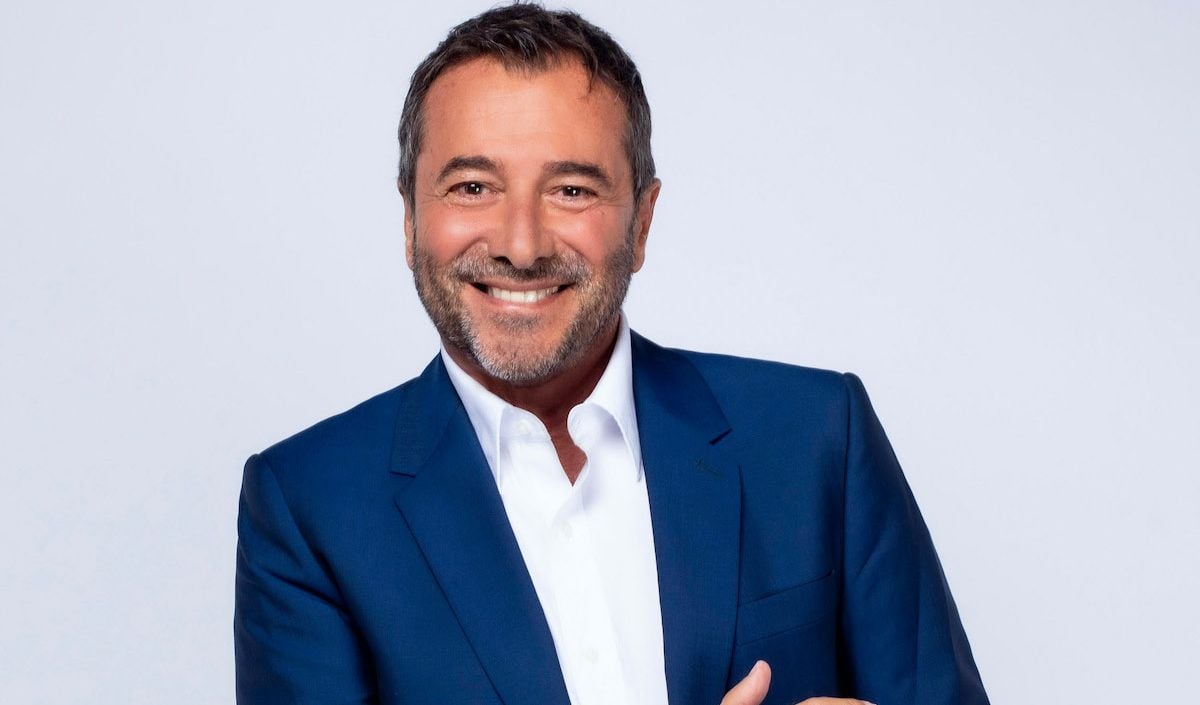 "Des pleureuses qui ne comprennent pas le monde de la télévision" : Bernard Montiel répond à Jean-Luc Lemoine et Marc Toesca et officialise son arrivée aux commandes de "Samedi d'en rire" sur France 3