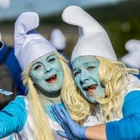 À l’occasion de la sortie du prochain volet au cinéma, la ville française de Landerneau a battu le record du monde de rassemblement de... Schtroumpfs !