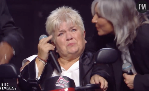 Mimie Mathy en larmes après l'hommage à Françoise Hardy lors du spectacle des Enfoirés 2025