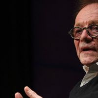 "Grâce au talent, l'habileté et les audiences" : Guillaume Durand défend Nagui, visé par Charles Alloncle, le rapporteur de la commission sur l'audiovisuel public