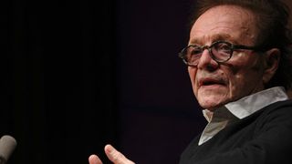 "Grâce au talent, l'habileté et les audiences" : Guillaume Durand défend Nagui, visé par Charles Alloncle, le rapporteur de la commission sur l'audiovisuel public