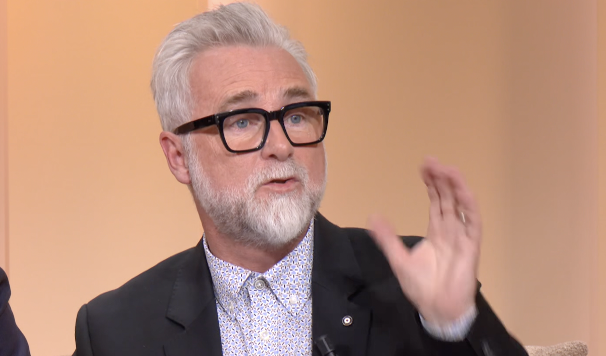 "Vous êtes de drôles de gens" : Darren Tulett défend Kylian Mbappé face aux critiques