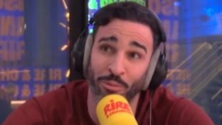 "On m'a complètement ignoré et aujourd'hui je suis vexé" : Adil Rami révèle avoir été recalé de "LOL : Qui rit, sort !"