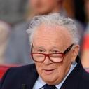 "Je pense qu'il est temps de partir le cœur serein" : Philippe Bouvard, 95 ans aujourd'hui, fait ses adieux à RTL après 60 ans d'antenne