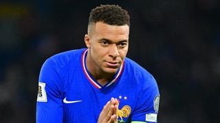 Coupe du monde 2026 : Pourquoi Kylian Mbappé ne porte pas le même maillot que ses coéquipiers