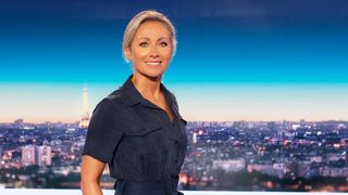 "Anne-Sophie Lapix est sur la touche" : L'écart d'audiences entre le "20 Heures" de TF1 et celui de France 2 s'est-il réellement accentué cette saison ?