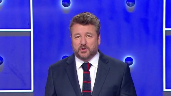 Audiences : Le retour du jeu "Qui restera dans la lumière ?" sur France 2 a-t-il fonctionné face à la demi-finale de "The Voice" sur TF1 ?
