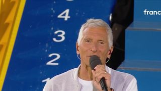 "On a supprimé des épreuves qui ne fonctionnaient pas, qui n’étaient pas drôles" : Nagui revient sur les mauvaises surprises qu’il a vécues lors des répétitions d’"Intervilles 2025" sur France 2