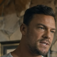 Le nouveau film d'Alan Ritchson ("Reacher") cartonne et s'impose au sommet du top dans plus de 41 pays