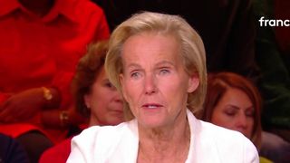 "Ces gens sont la négation de nos métiers" : Christine Ockrent charge violemment CNews et les médias de Vincent Bolloré, Pascal Praud lui répond
