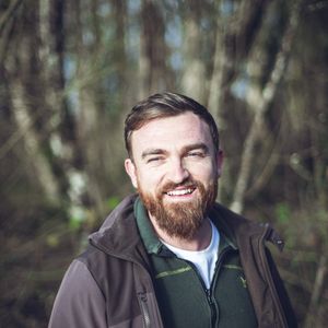 Jean-Baptiste se retrouve face à une vielle connaissance dans l'épisode 5 de "L'amour est dans le pré" 2025, disponible sur M6+ Max.