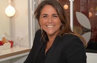 Valérie Bénaïm présente "PAF" sur C8 ce 5 juin à la place de Pascale de La Tour du Pin