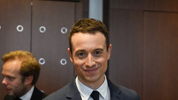 "20.000 euros facturés" : Charles Alloncle attaque Hugo Clément sur les coûts de ses déplacements en avion pour les besoins de son émission sur France 5