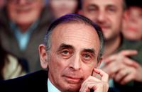 Eric Zemmour  (ici le 5 avril 2026) a tenu des propos épinglés par l'Arcom en novembre 2025 dans "BFM Politique"