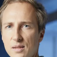 "Pas à la hauteur de l’ambition du programme" : Le patron de la fiction de M6 réagit aux audiences catastrophiques de "Nouveau jour"