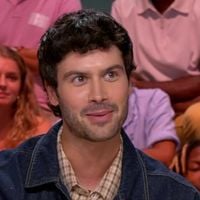 "On va repenser le concept du sniper" : Jessé, l’humoriste de France Inter, rejoint "Quelle époque !" avec Léa Salamé sur France 2