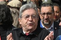 Extrait de "Complément d'enquête" sur Jean-Luc Mélenchon le jeudi 24 avril 2025 sur France 2.