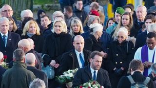 "Une violente campagne de harcèlement nourrie par plusieurs contre-vérités" : "Le Monde" monte au créneau pour défendre sa journaliste envoyée aux obsèques de Jean-Marie Le Pen