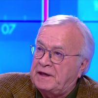 "On les jette dans la Méditerranée" : L'Arcom saisie après des propos discriminants de Jean-Claude Dassier sur CNews