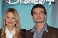 "Ca me touche hyper fort" : Virginie Efira en larmes après un message de sa mère dans "Chemins de traverse" sur France 3