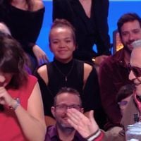 Estelle Denis prise d'un fou rire incontrôlable face à Gilbert Montagné dans "Les enfants de la télé" sur France 2