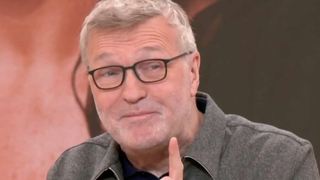 "Je ne vois pas pourquoi je serais allé faire des interviews" : Laurent Ruquier révèle avoir lui aussi été évacué du Cap-Ferret pendant les incendies