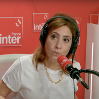 "Je m'en veux de ne pas avoir vu son mal-être" : Léa Salamé "ne se remet pas" du suicide du programmateur de la matinale de France Inter, survenu en 2020