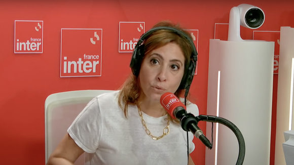 "Je m'en veux de ne pas avoir vu son mal-être" : Léa Salamé "ne se remet pas" du suicide du programmateur de la matinale de France Inter, survenu en 2020