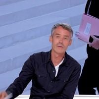 "Cruauté du time delay" : Quand "Quotidien" de Yann Barthès sur TMC annonce la nomination du Premier ministre avec… 40 minutes de retard